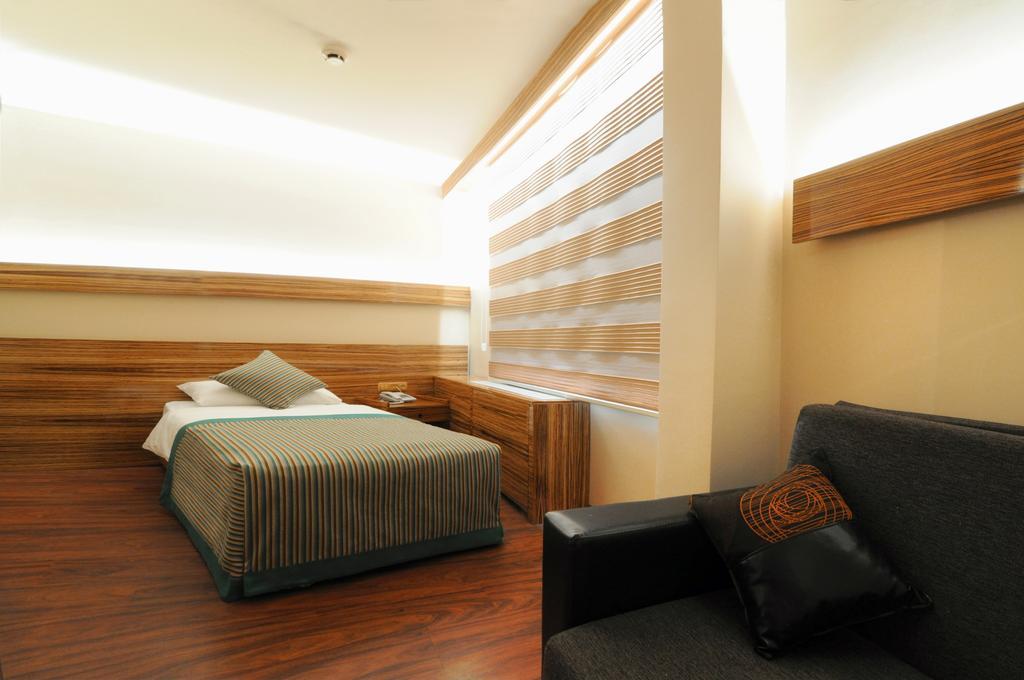 Hotel Buyuk Keban Istanbul Room photo